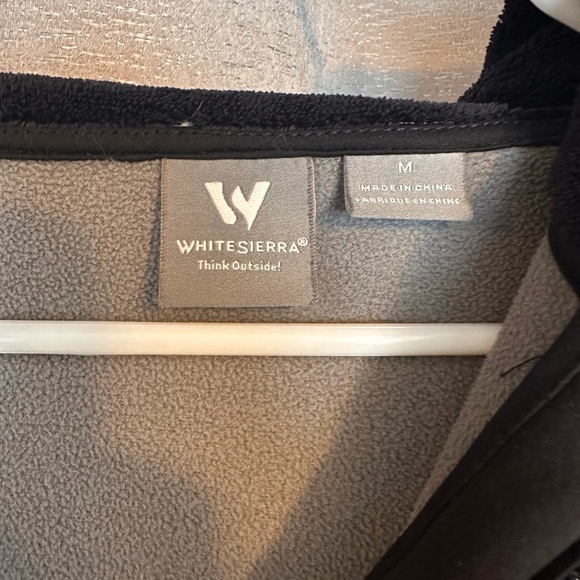 Women’s Black Soft Shell Type jacket WITH Hood - Picture 5 of 6